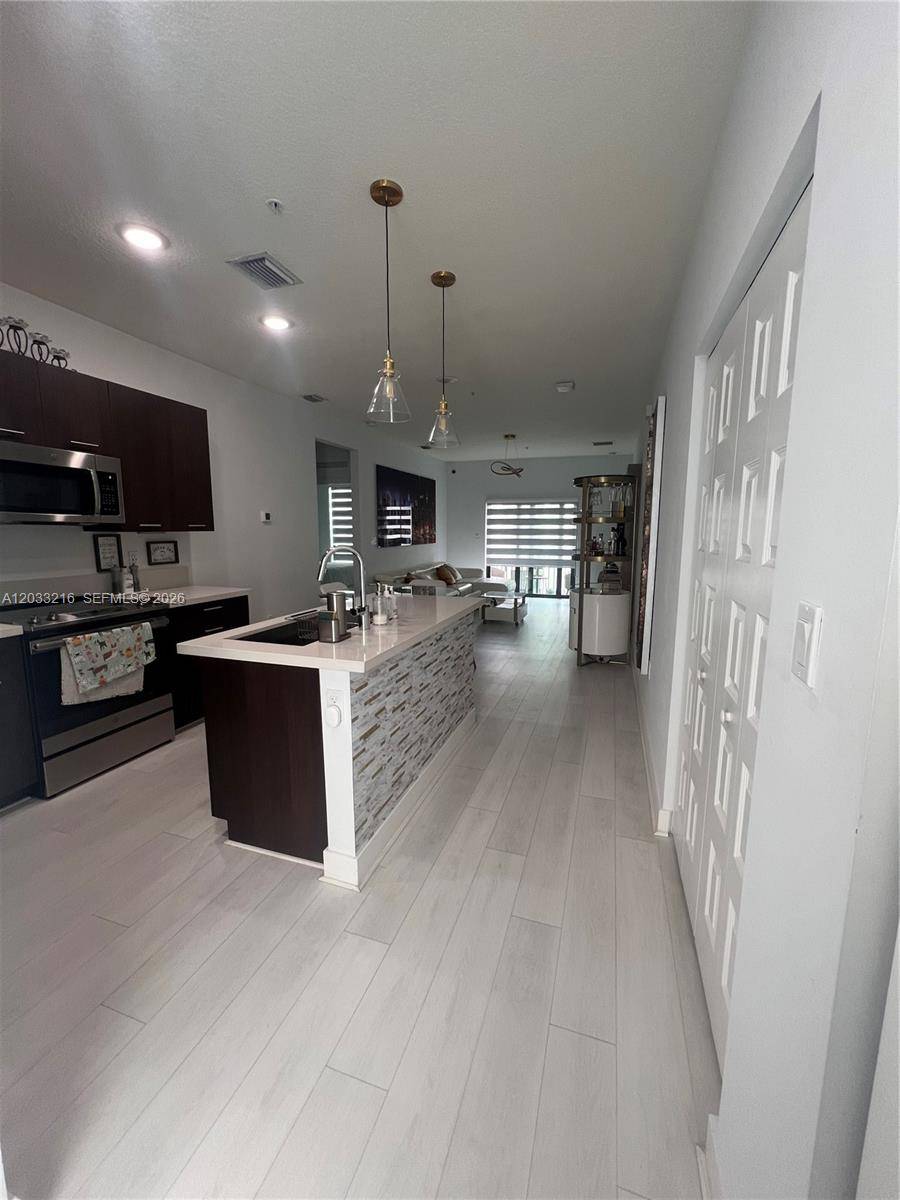 4670 NW 84th AveDoral - Condo 1-4 Stories,Condo condo unit 32 - picture