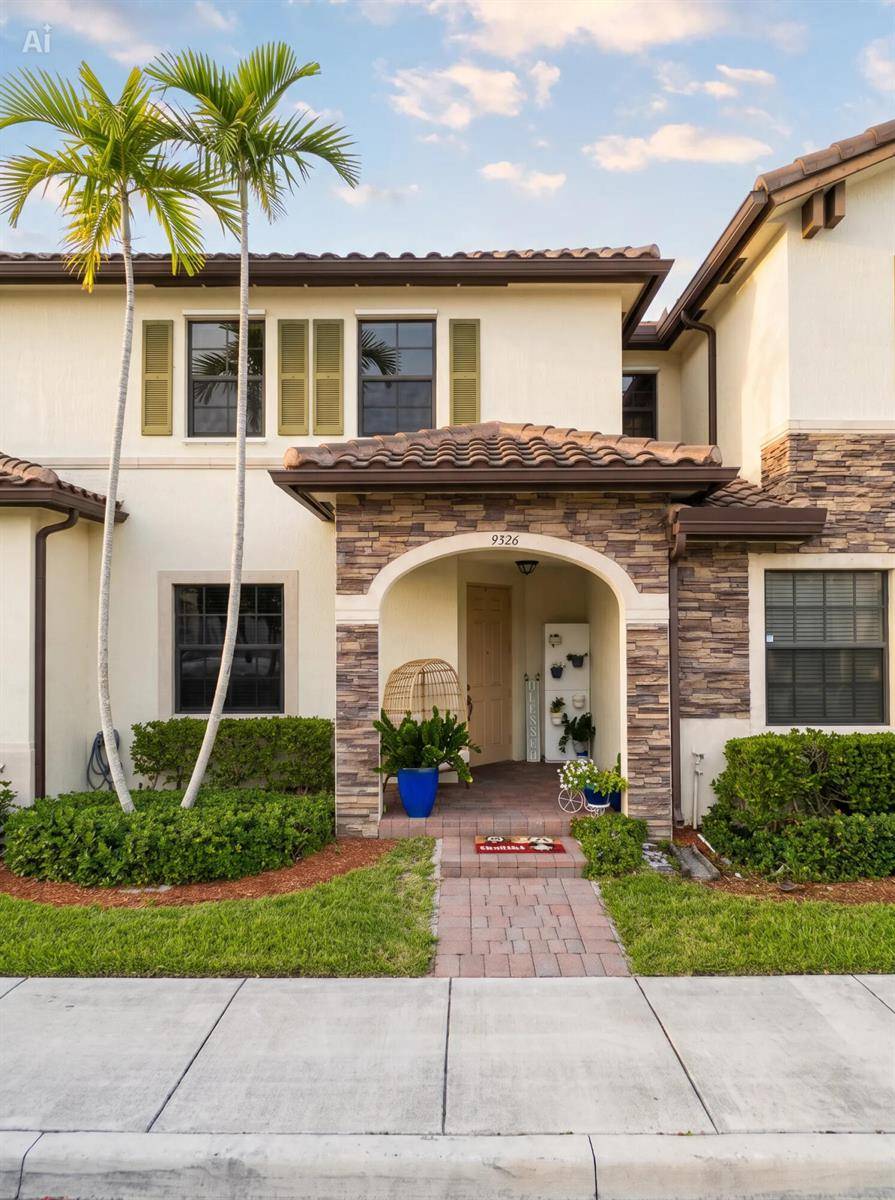 9326 W 33rdHialeah - picture