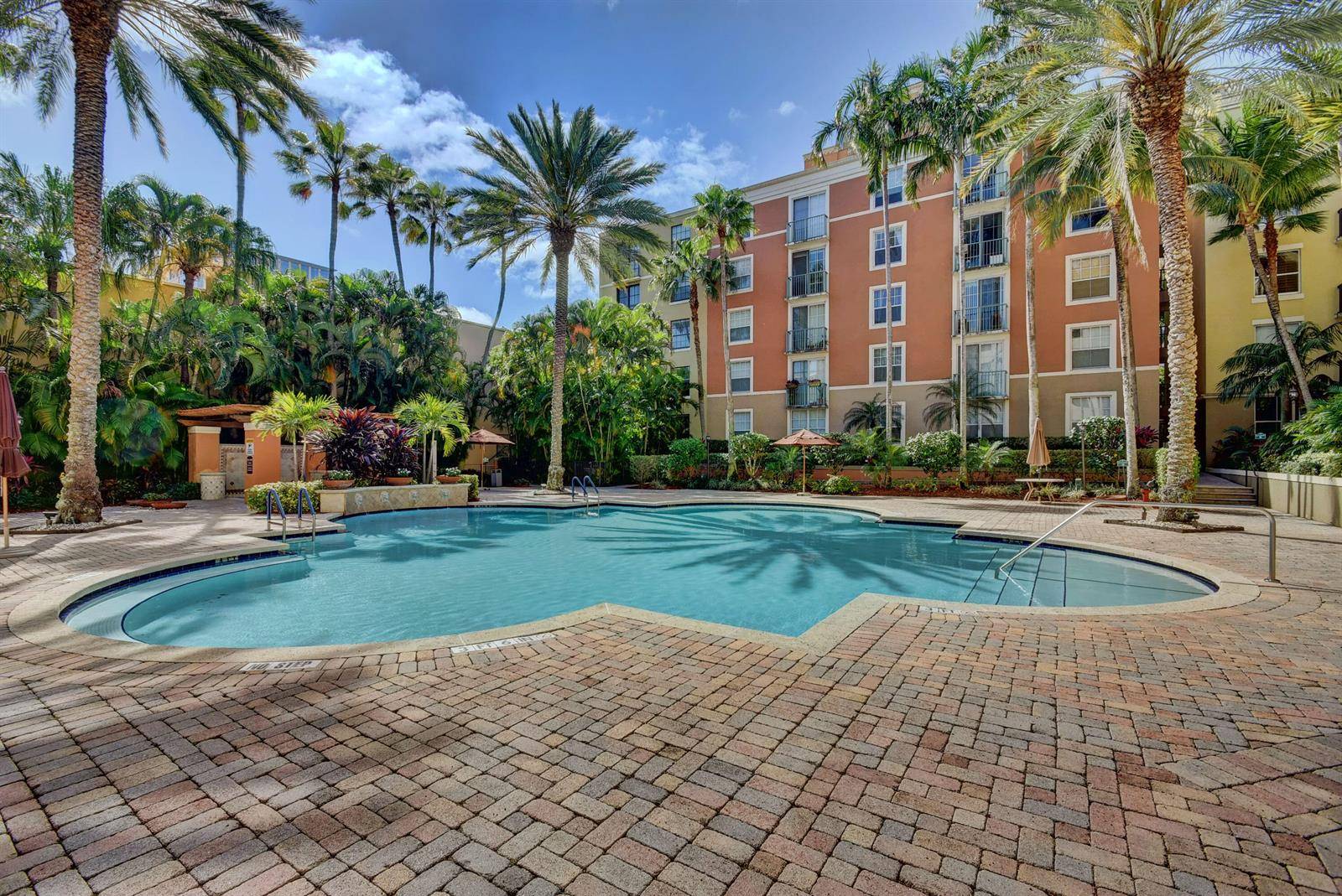 780 S SapodillaWest Palm Beach - COURTYARDS IN CITYPLACE CO condo unit 104 - picture