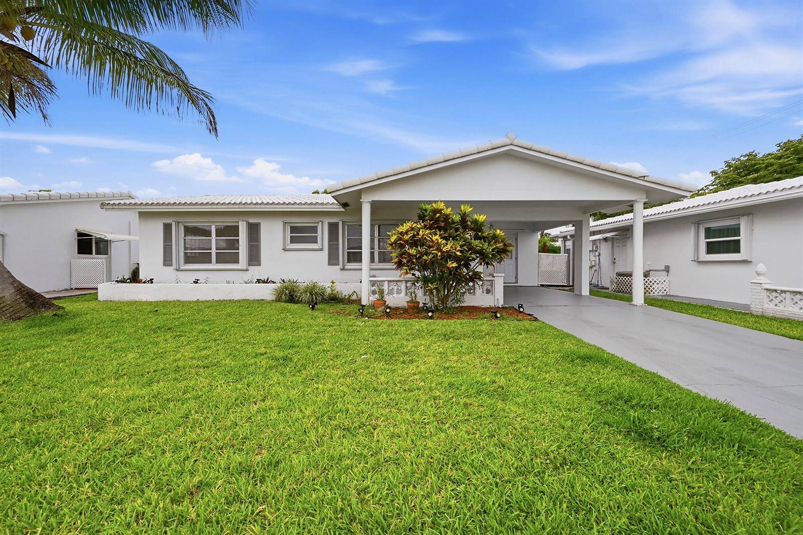 8410 NW 59thTamarac - picture