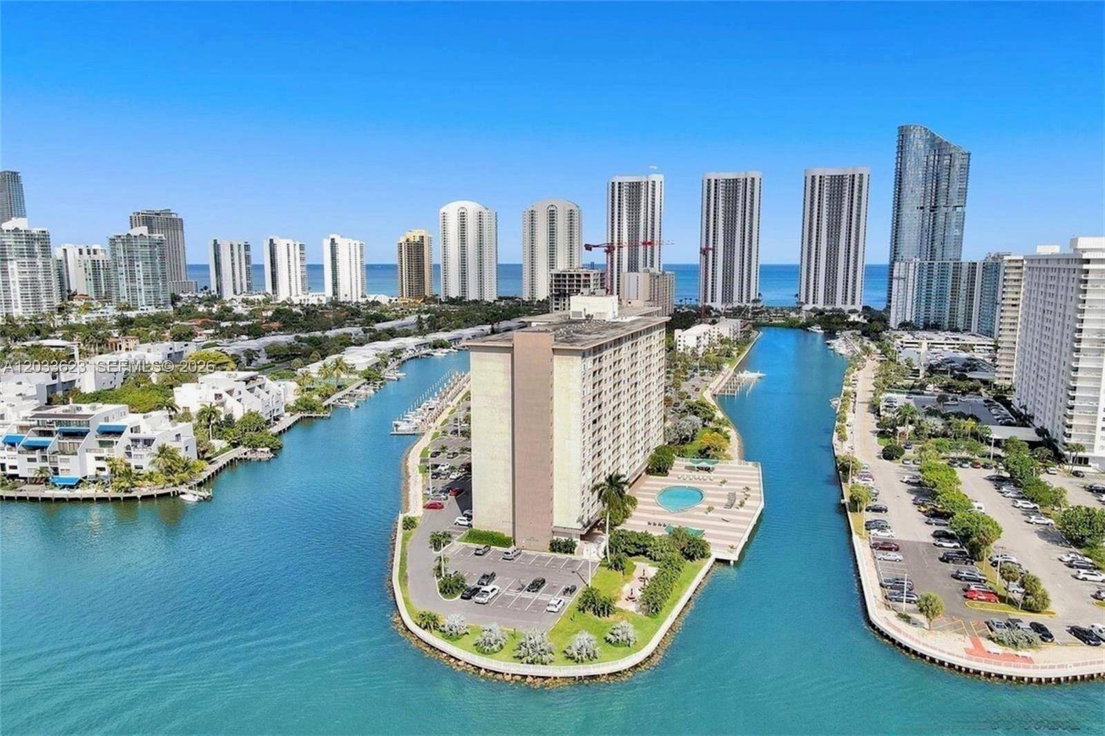 400 Kings Point DrSunny Isles Beach - COASTAL TOWERS CONDO condo unit 928 - picture