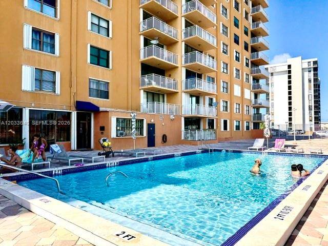 2450 NE 135th StNorth Miami - Condo 5+ Stories,Condo condo unit 704 - picture