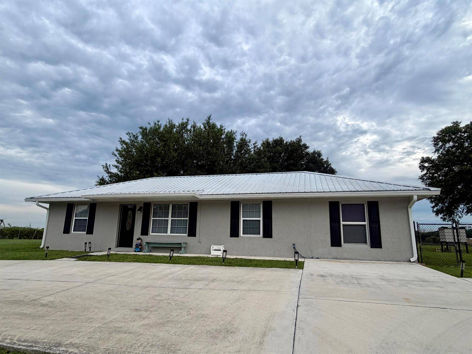 7823 SW 9thOkeechobee - picture