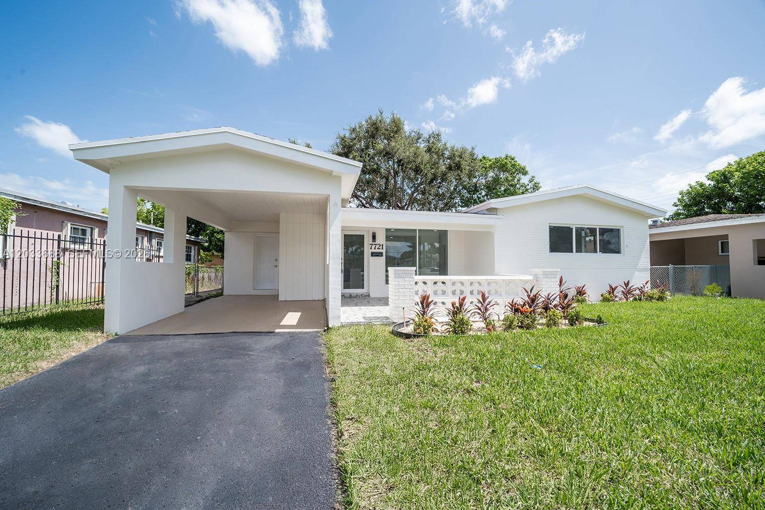 7721 Indigo StMiramar - picture