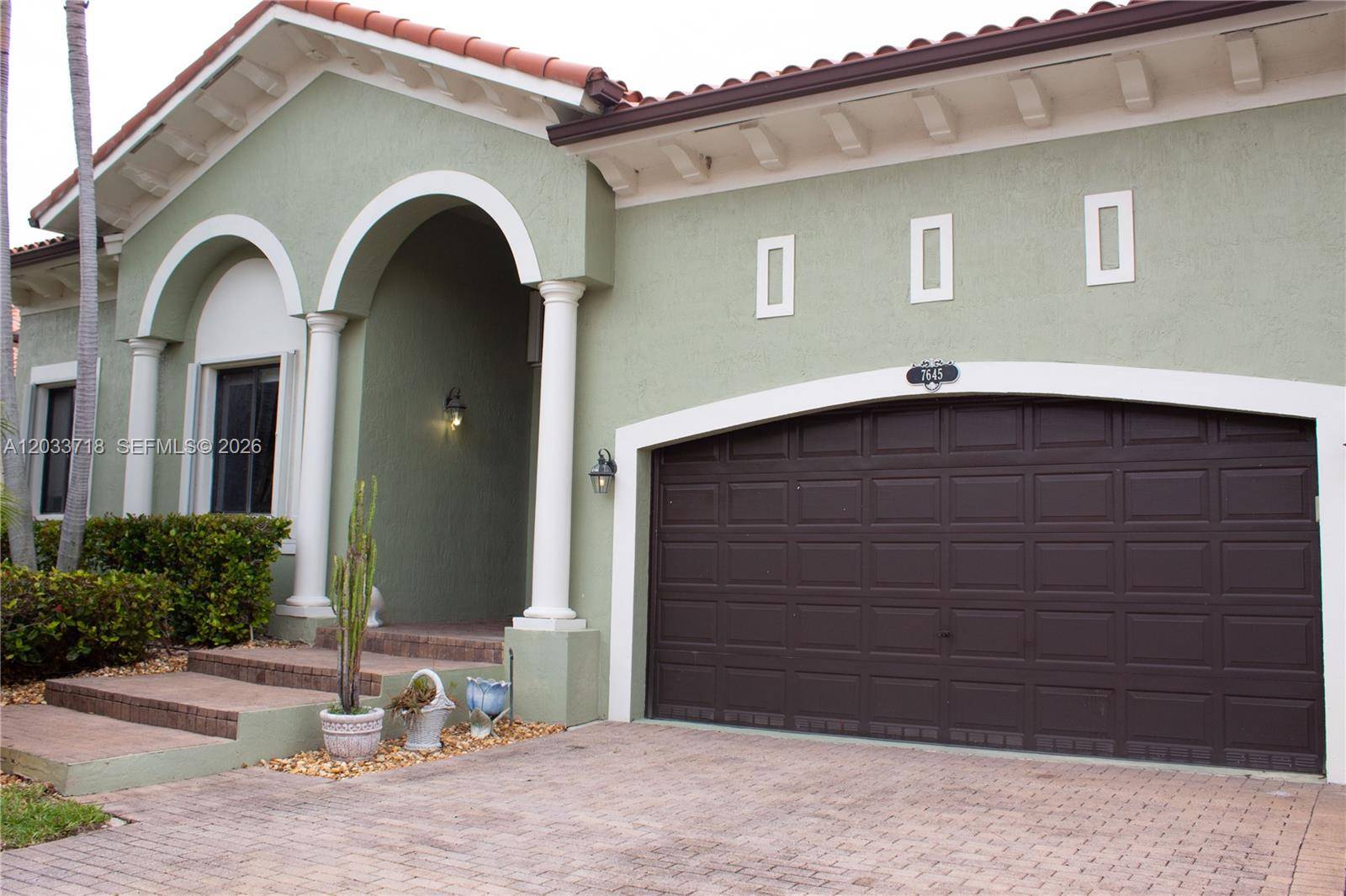7645 SW 193rd LnCutler Bay - picture