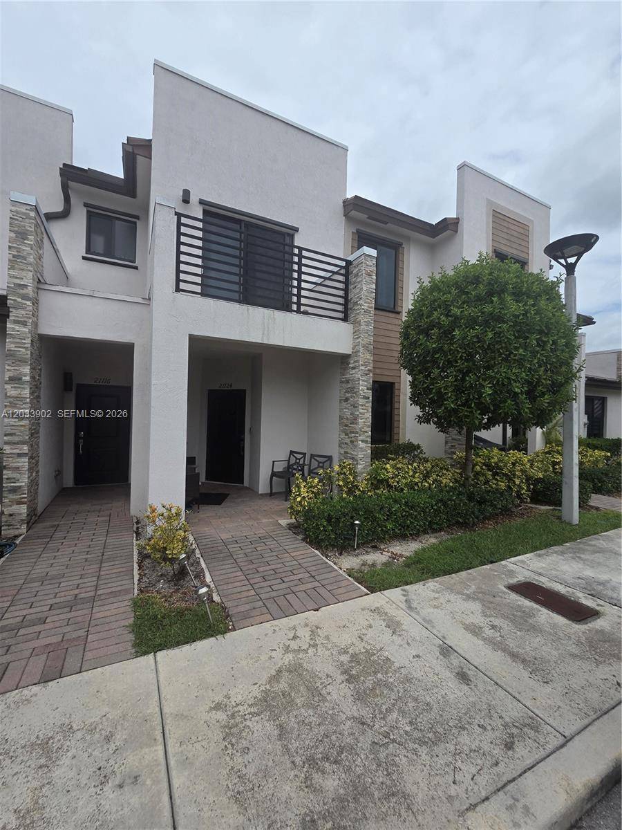 21124 NE 8th AveMiami - picture