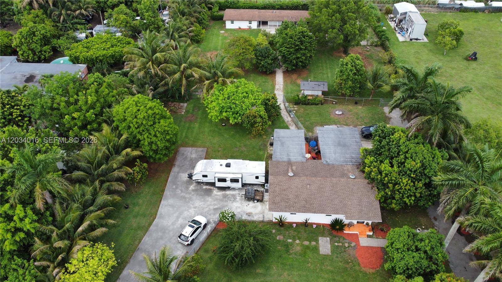 20595 SW 190th StMiami - picture