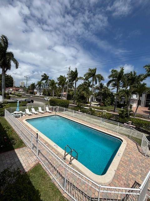 500 Layne BlvdHallandale Beach - NATCHEZ CO-OP condo unit 20 - picture