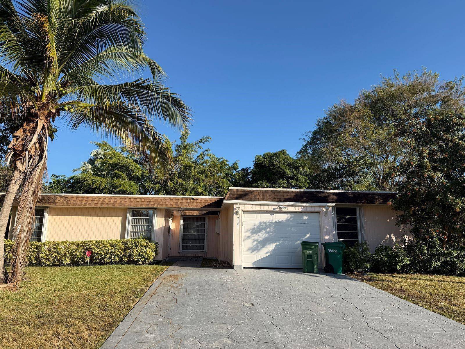 7101 NW 68thTamarac - picture