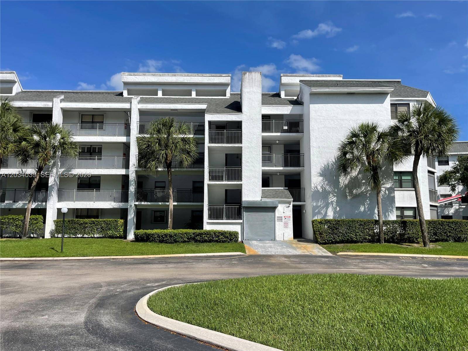 16171 Blatt BlvdWeston - FAIRWAYS AT BONAVENTURE C condo unit 212 - picture
