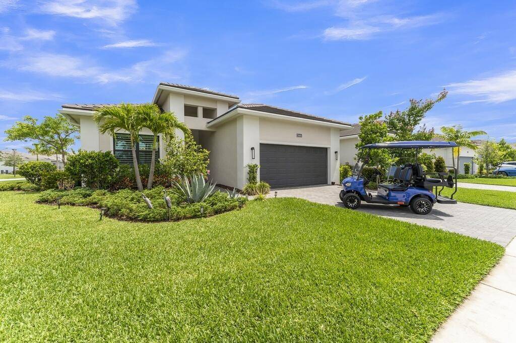 15665 MerrittWestlake - picture