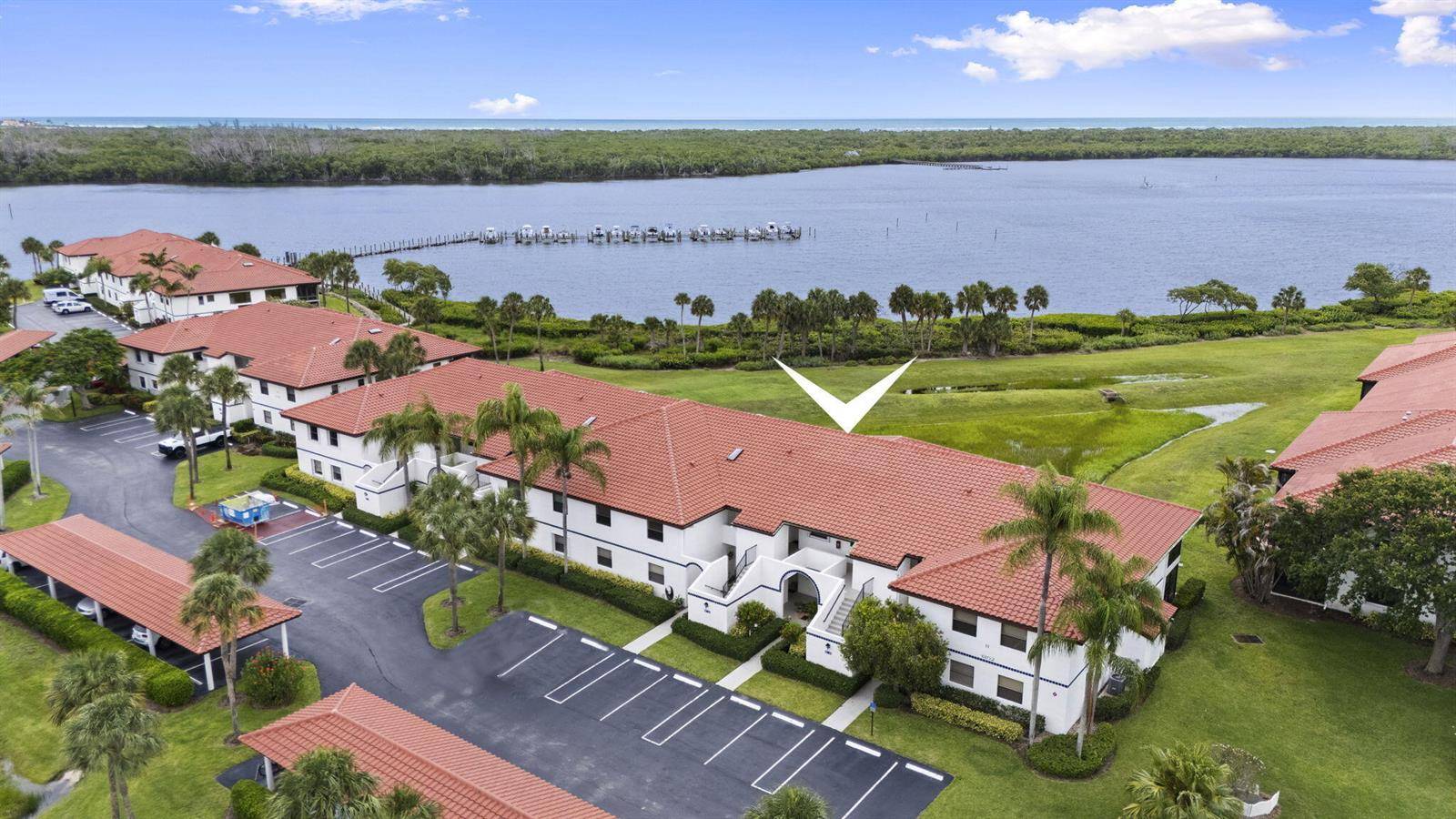 6102 SE LandingStuart - Condo condo unit 14 - picture