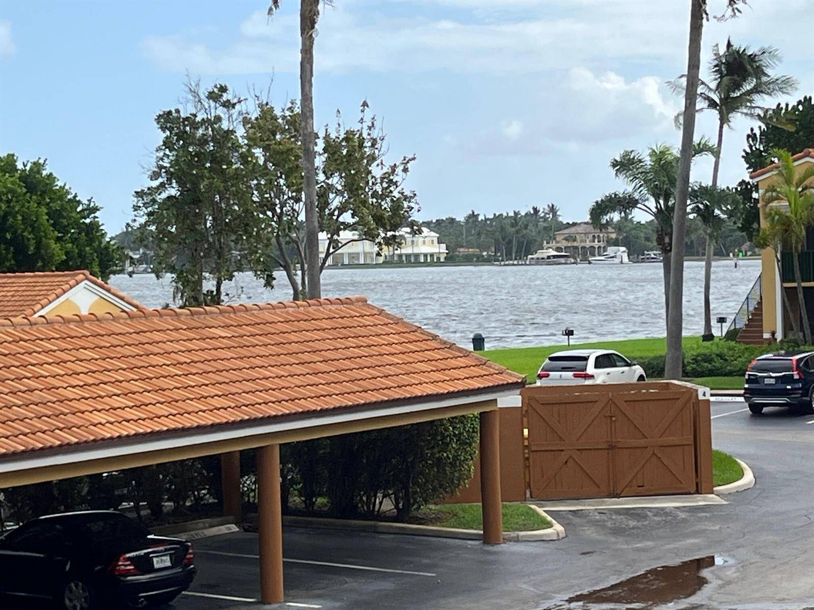 160 Yacht ClubHypoluxo - YACHT CLUB condo unit 209 - picture