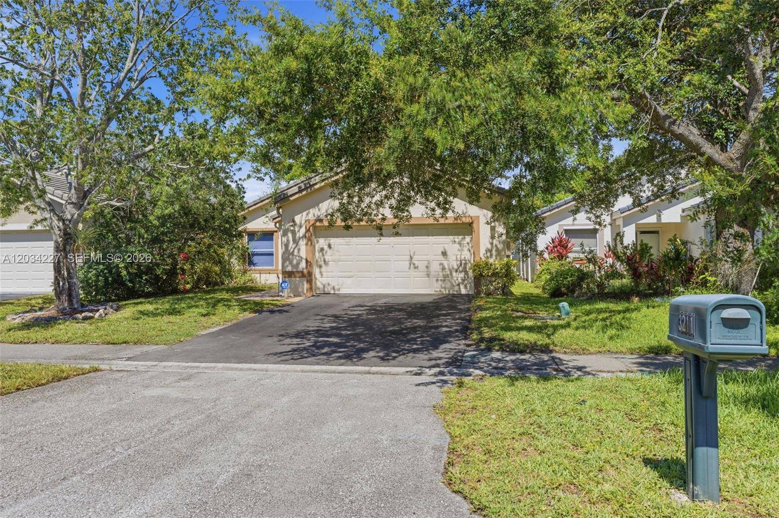 3211 NW 123rd AveCoral Springs - picture