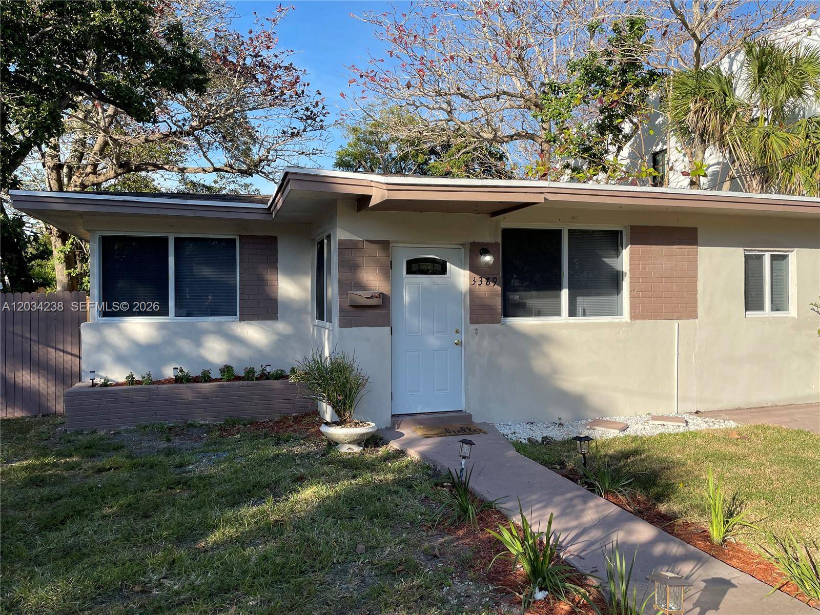 3389 William AveMiami - picture