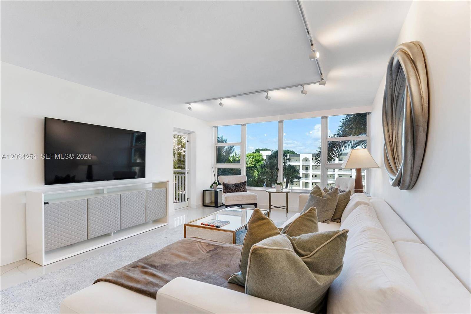 1620 S Ocean BlvdLauderdale By The Sea - OCEAN COLONY CONDO condo unit 3J - picture