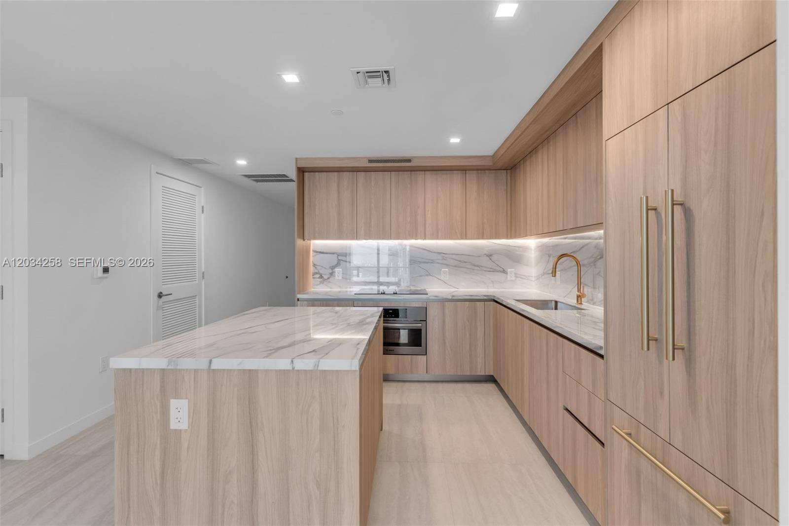 77 SE 5 th stMiami - Condo/Co-Op/Annual,Condo condo unit PH03 - picture