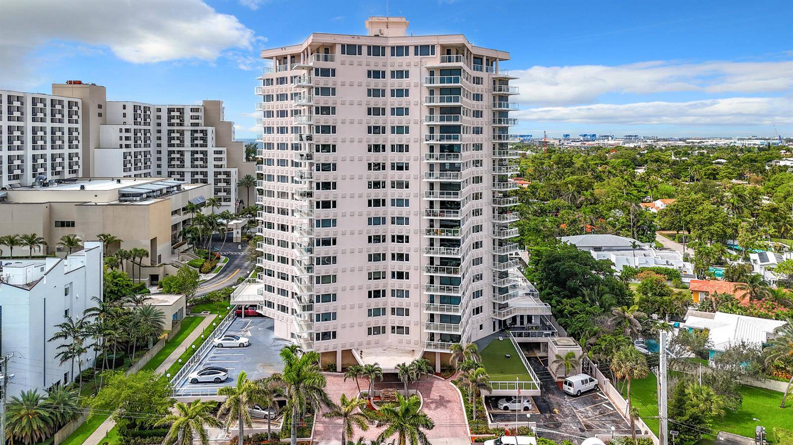 3000 HolidayFort Lauderdale - MAYA MARCA CONDO condo unit 1505 - picture