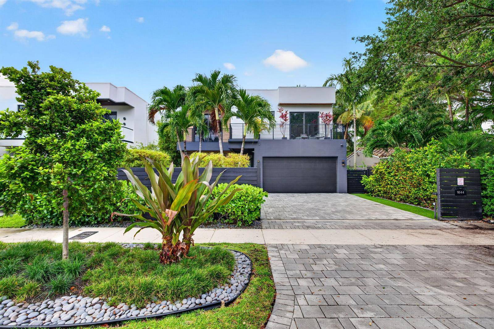 1644 NE 4thFort Lauderdale - picture