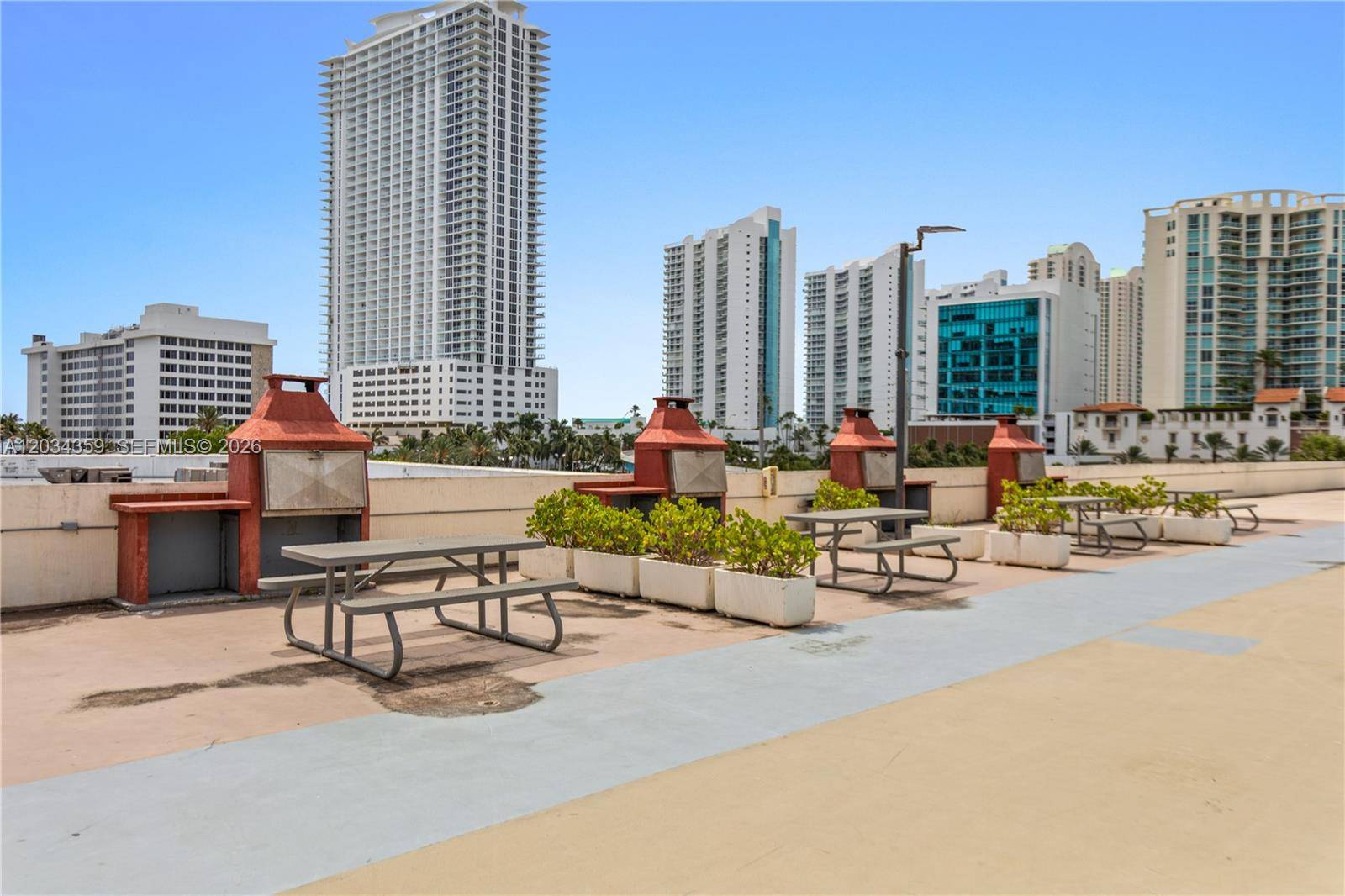 17021 N Bay RdSunny Isles Beach - Condo 5+ Stories,Condo condo unit 429 - picture
