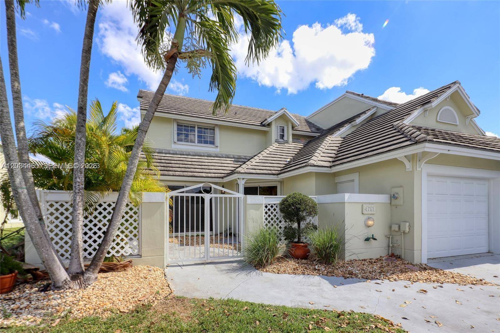 4761 NW 98th PlDoral - picture