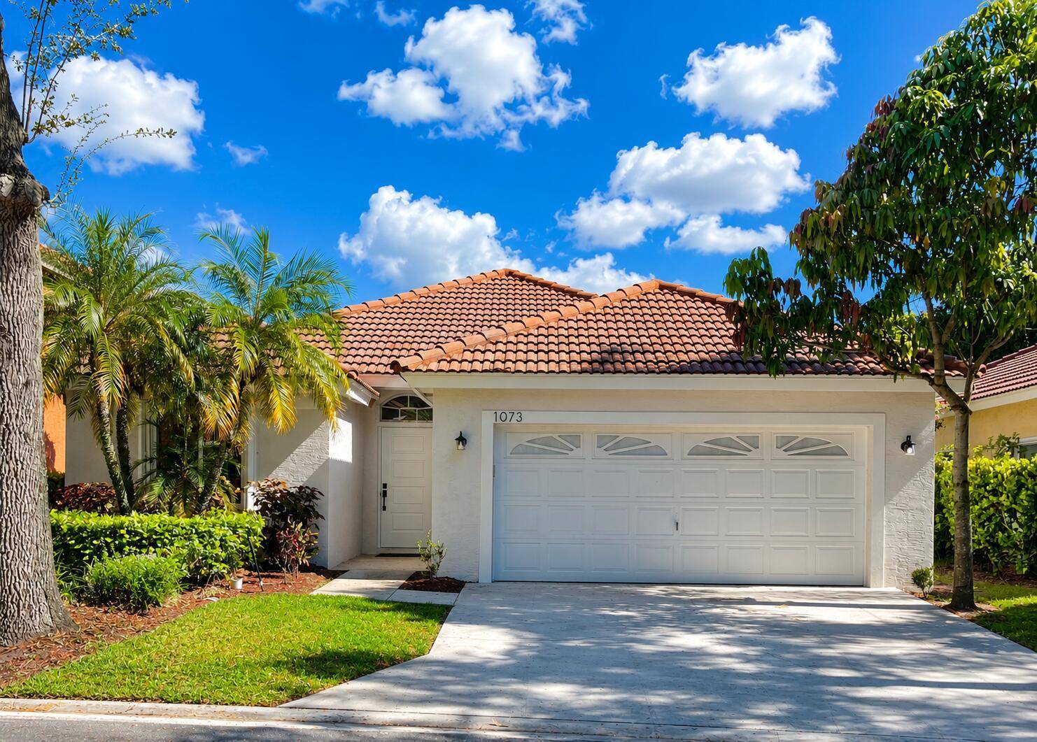 1073 AspriRiviera Beach - picture