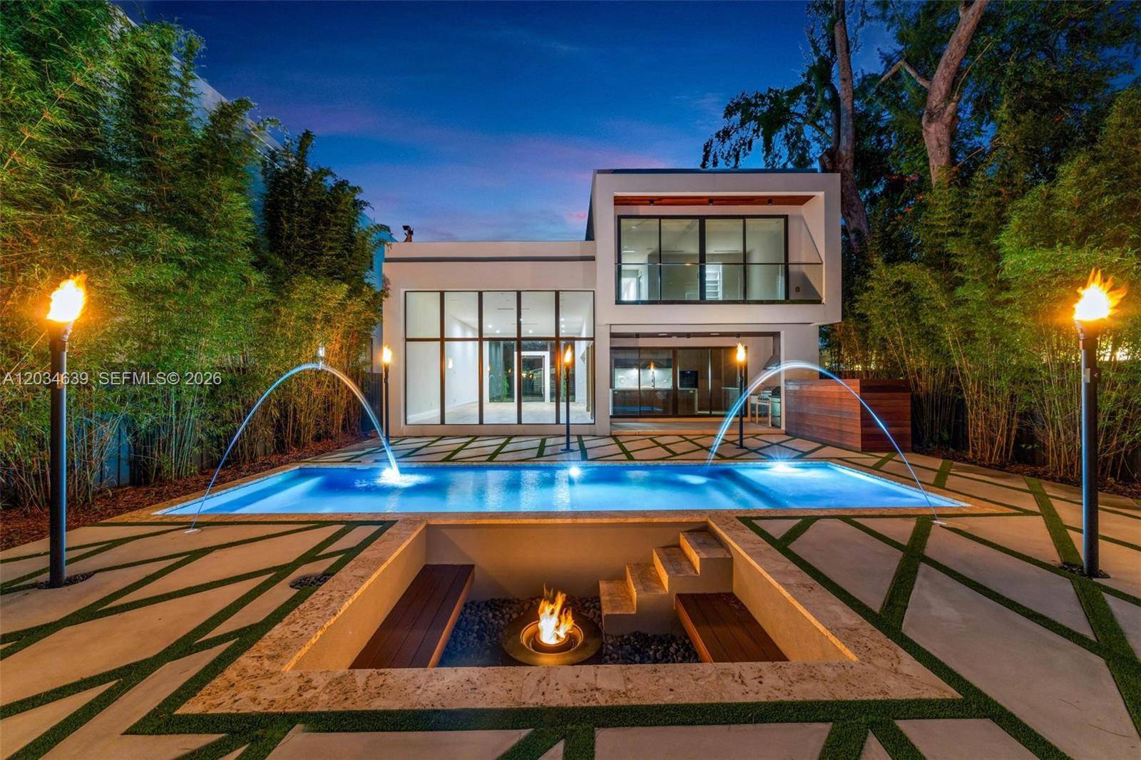 43 NW 42nd StMiami - picture
