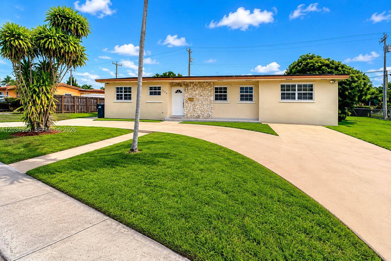 9120 SW 16th StMiami - picture