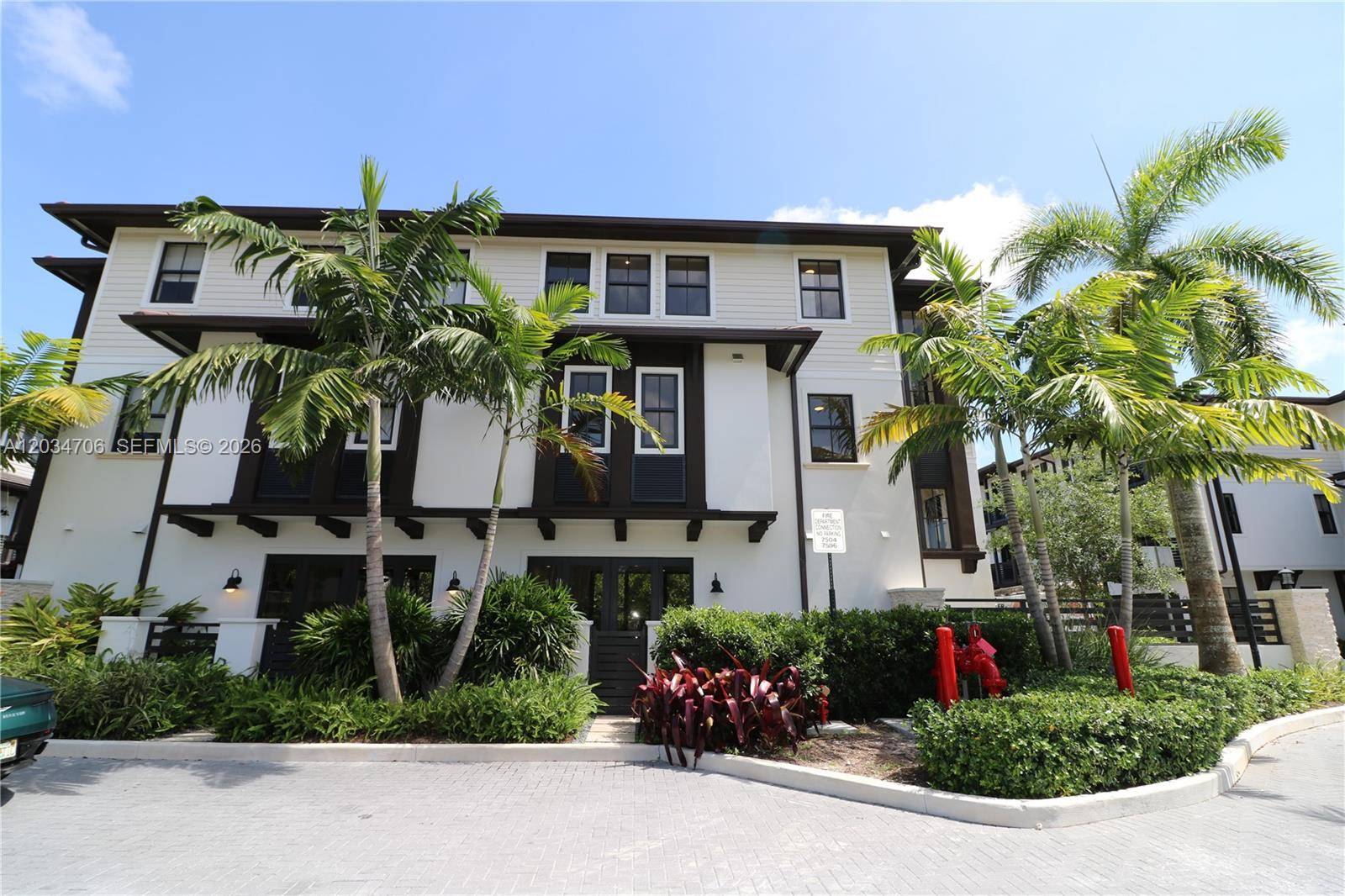7504 SW 100th StPinecrest - picture