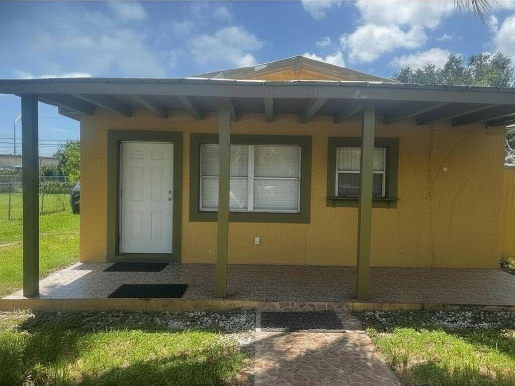 4100 SW 28thWest Park - picture