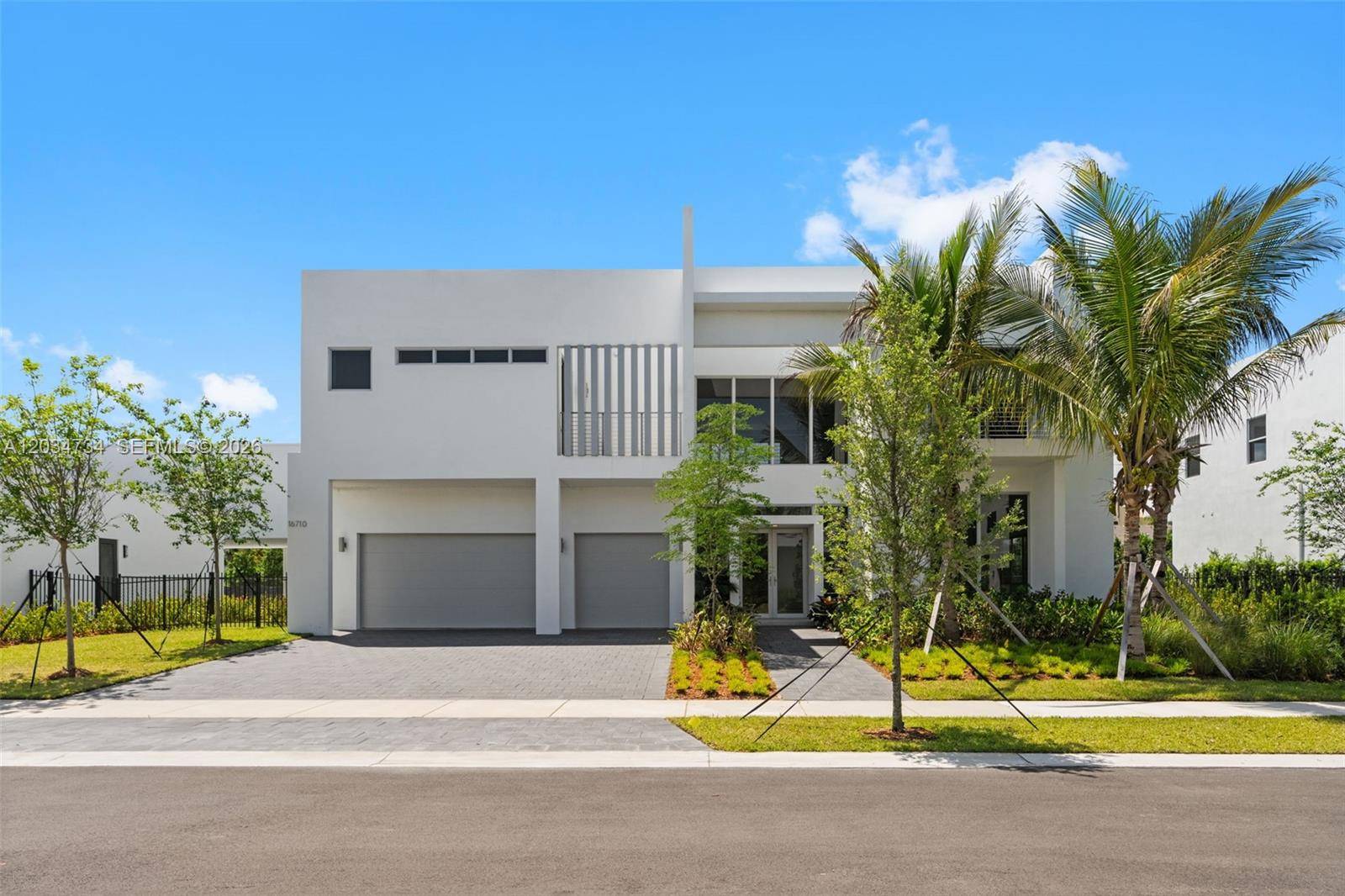 16710 N Botaniko Dr NWeston - picture