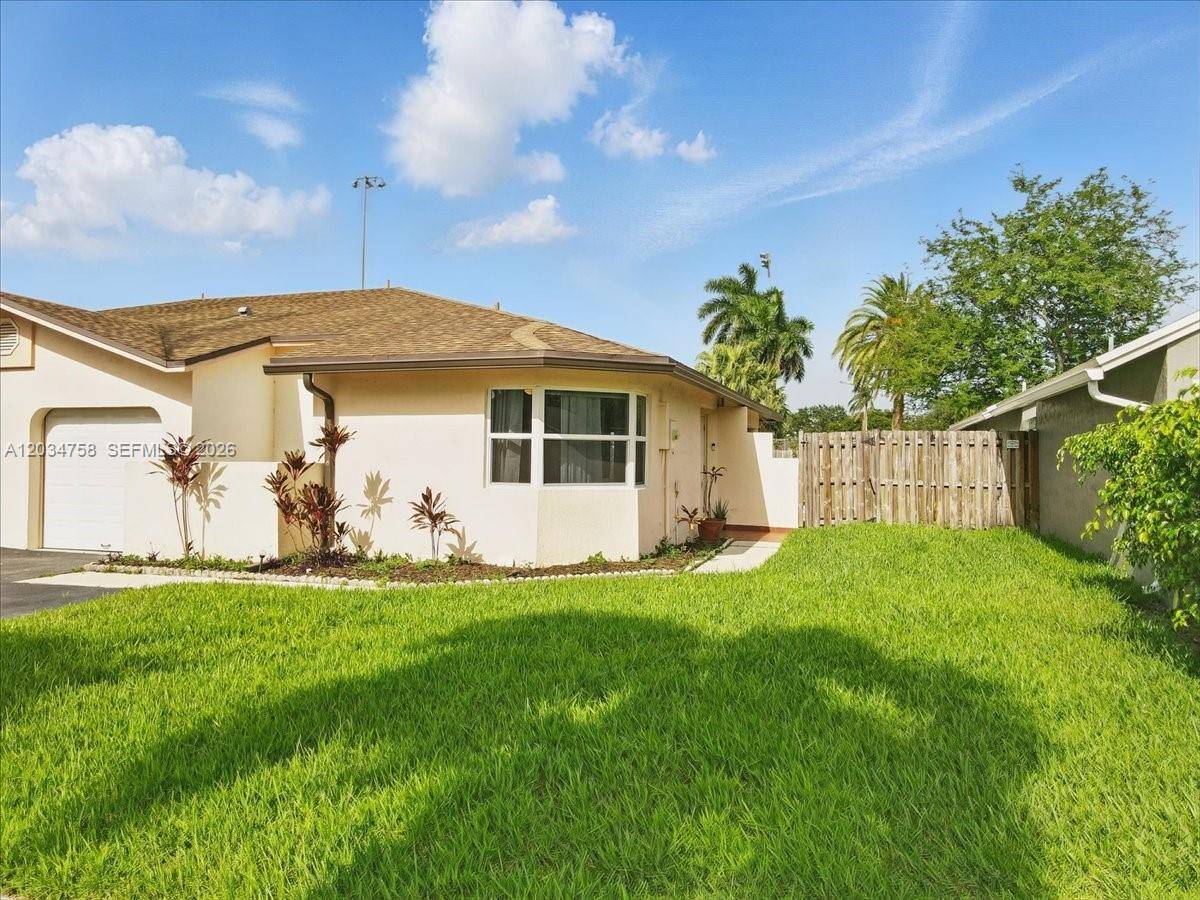 5874 SW 97th TerCooper City - picture