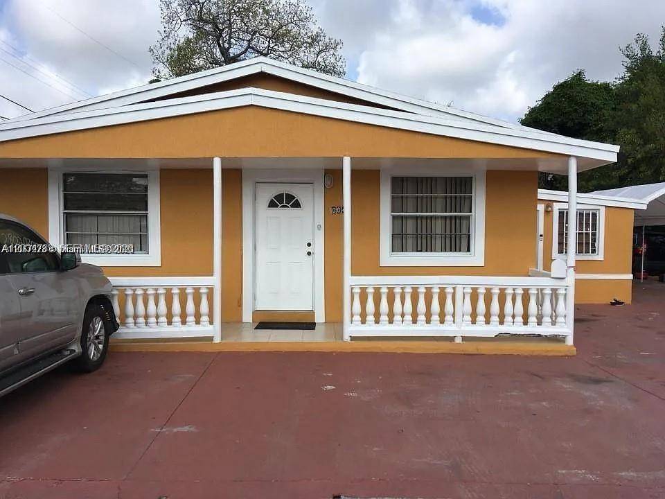 10040 NW 8th AveMiami - picture