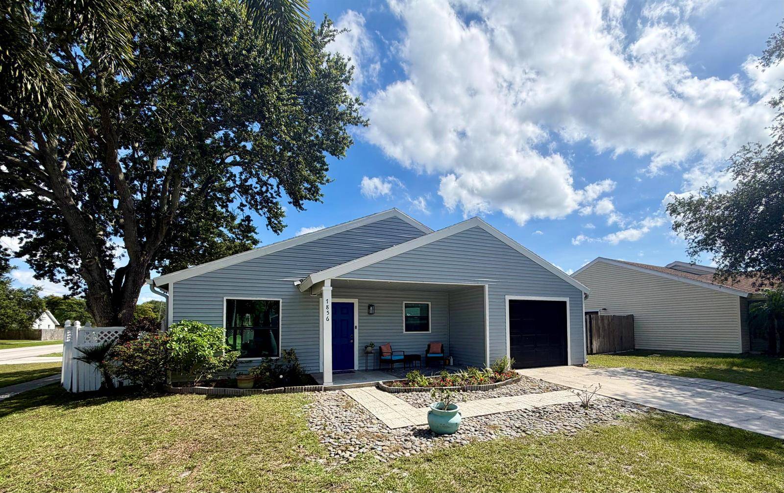 7856 BlackwoodLake Worth - picture