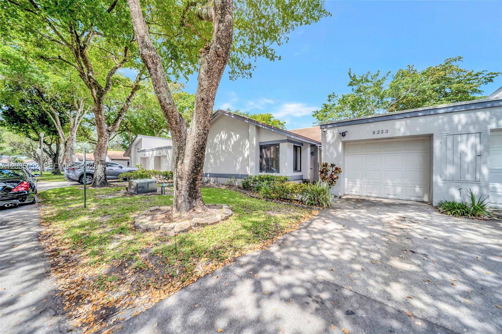 5223 W Gate Lake RdTamarac - VILLAS AT THE GATE CONDO,VILLAS AT THE GATE condo unit 5223 - picture