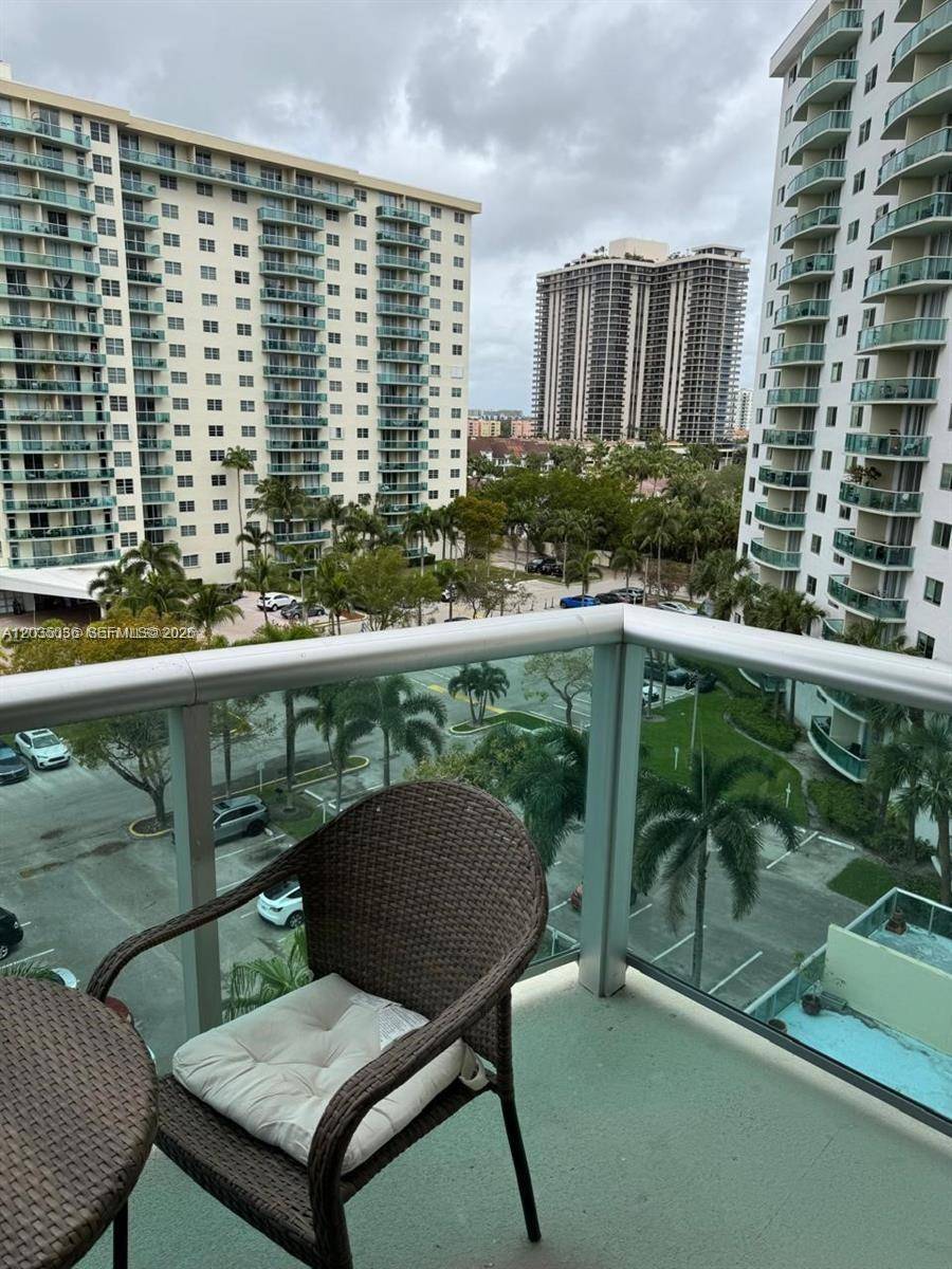 19380 Collins AveSunny Isles Beach - OCEANVIEW BUILDING B COND,OCEAN VIEW condo unit 707 - picture