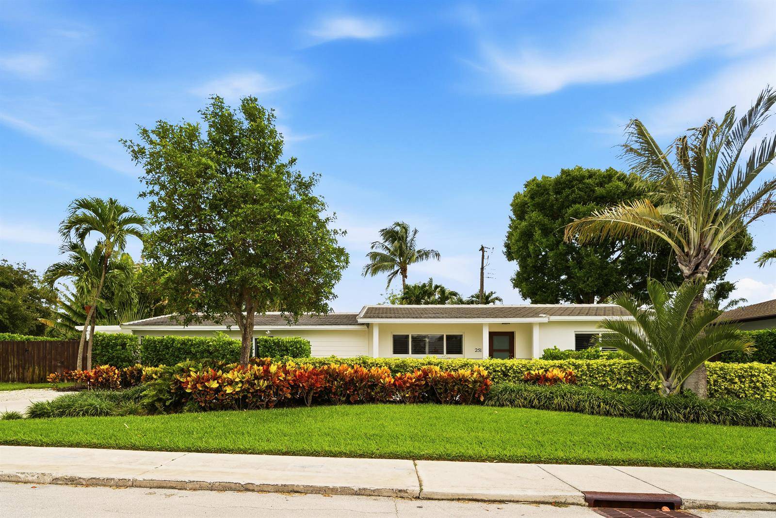251 GregoryWest Palm Beach - picture