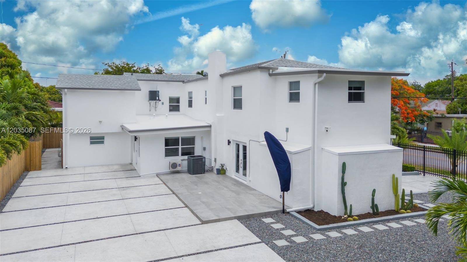 590 SW 23rd AveMiami - picture