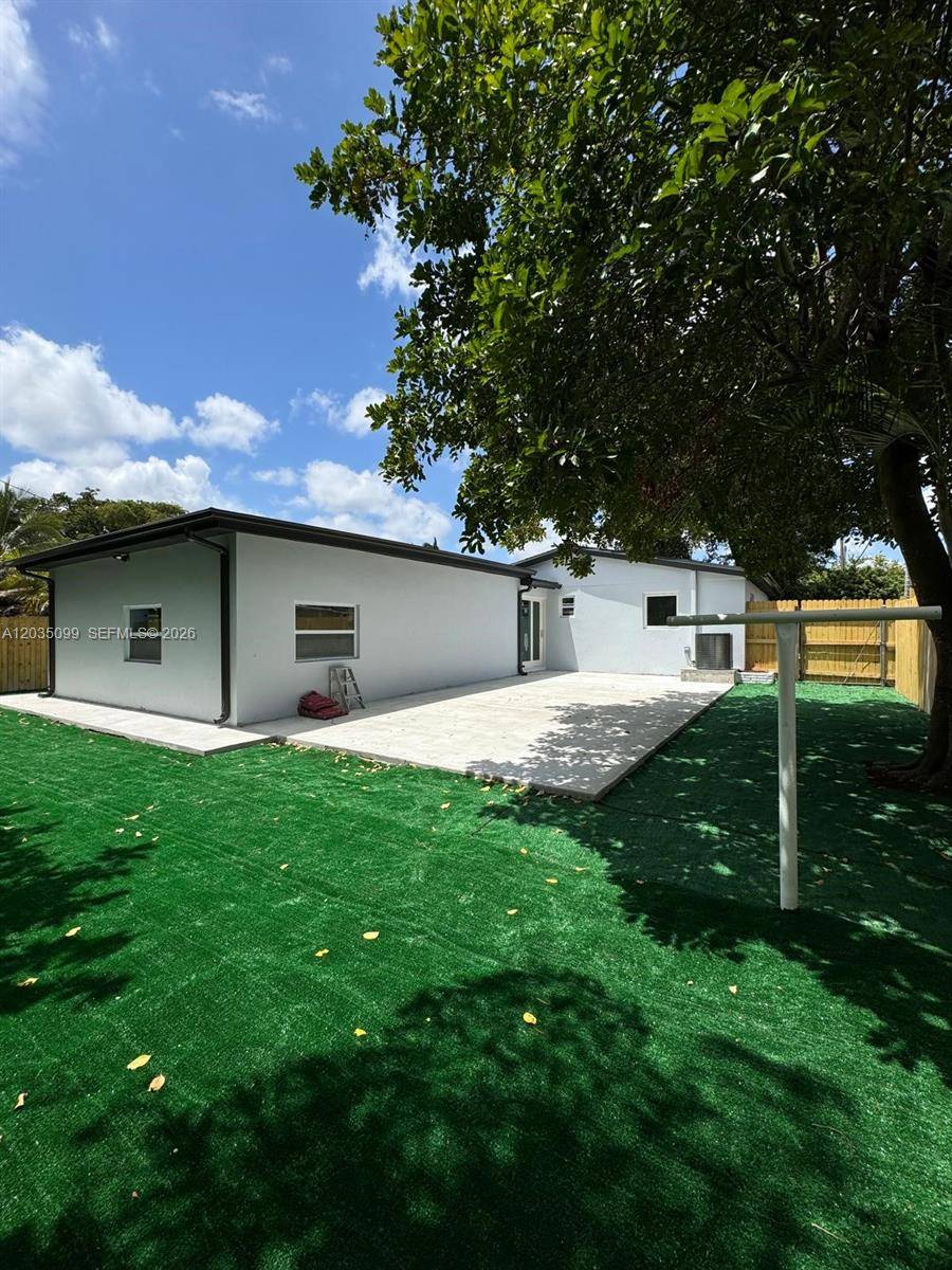 4028 SW 49th CtDania Beach - picture