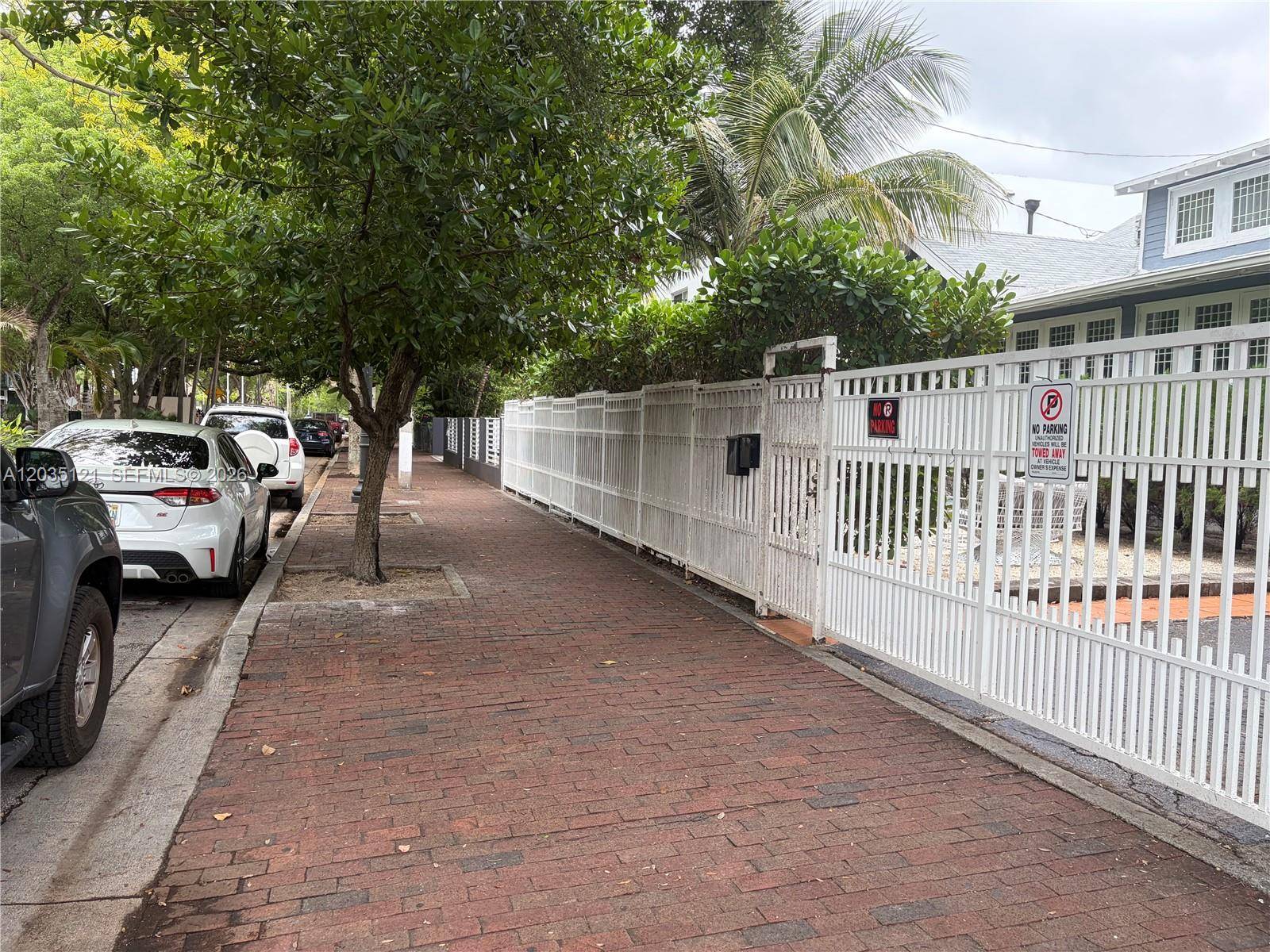840 SW 13th AveMiami - picture