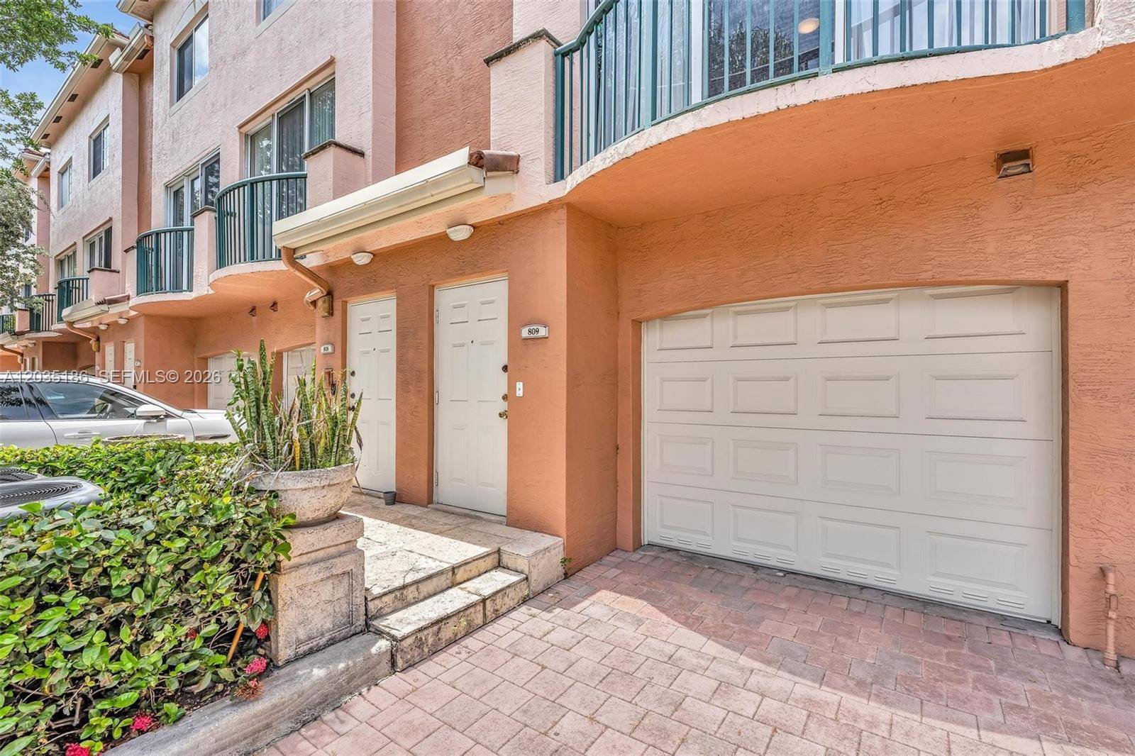 2107 SE 10th AveFort Lauderdale - Condo 1-4 Stories,Condo condo unit 809 - picture