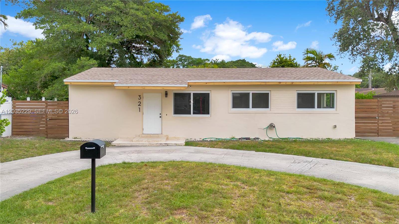 321 NW 56th AvMiami - picture