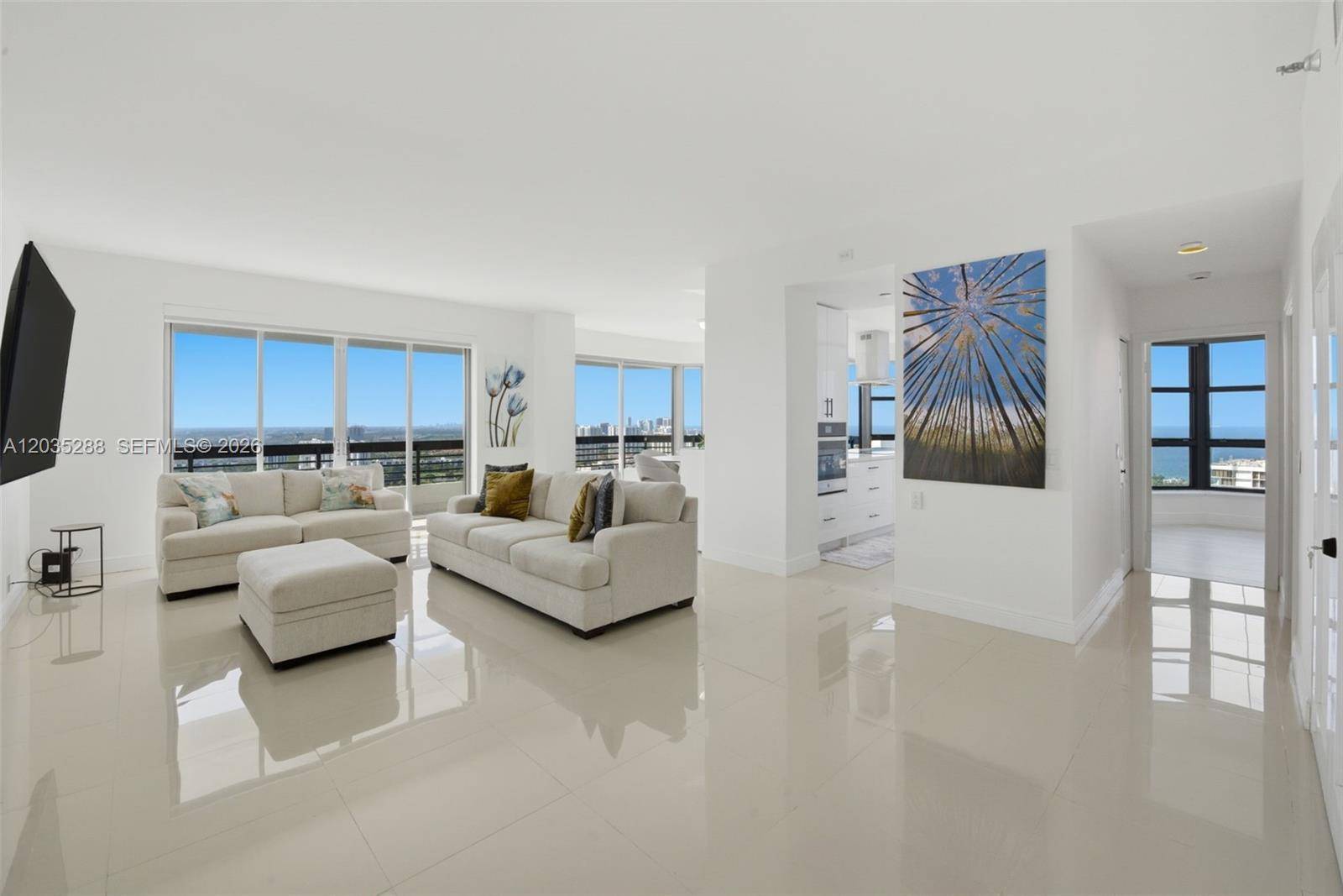 3500 Mystic Pointe DrAventura - MYSTIC POINTE TOWER 400 C condo unit PH5 - picture