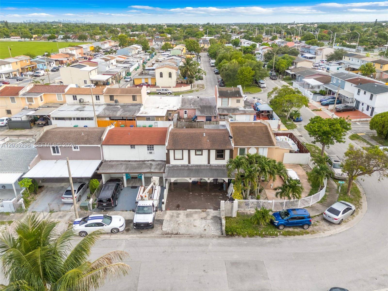 4522 NW 194th StMiami Gardens - picture