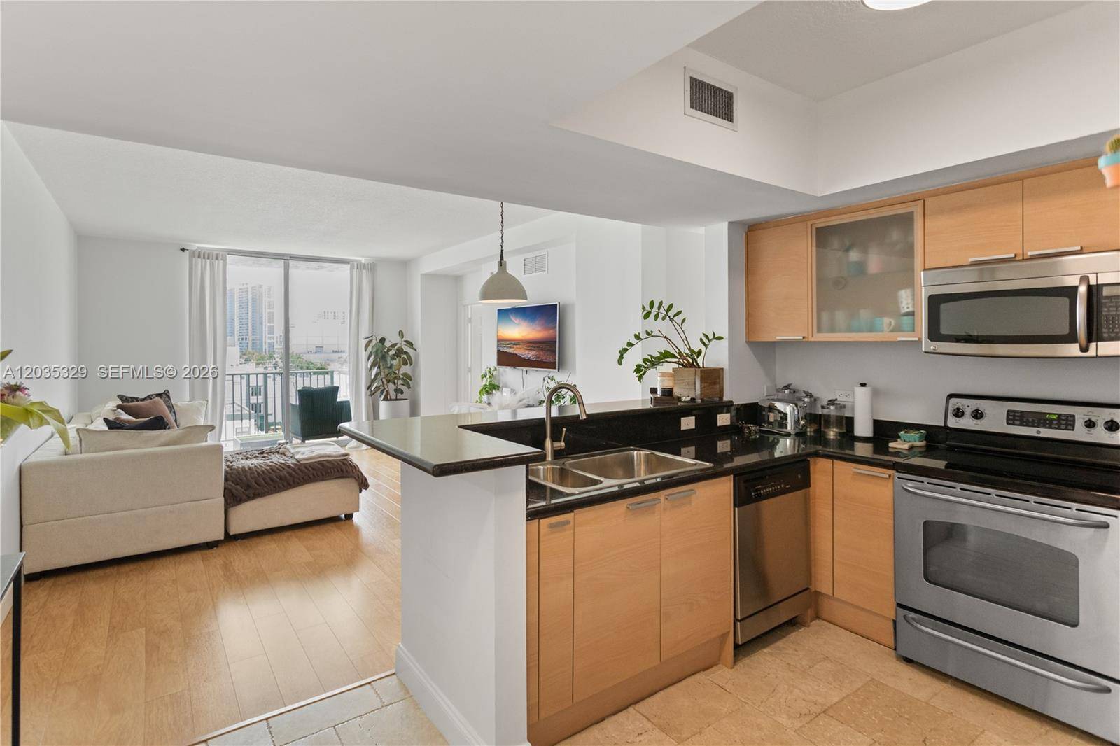 140 S Dixie HwyHollywood - Condo 5+ Stories,Condo condo unit 417 - picture