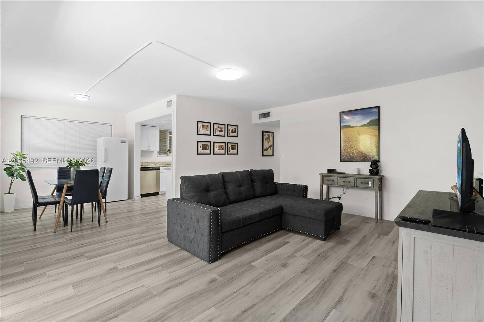 1601 Bay RdMiami Beach - ALTON BEACH REALTY COS SU condo unit 7 - picture