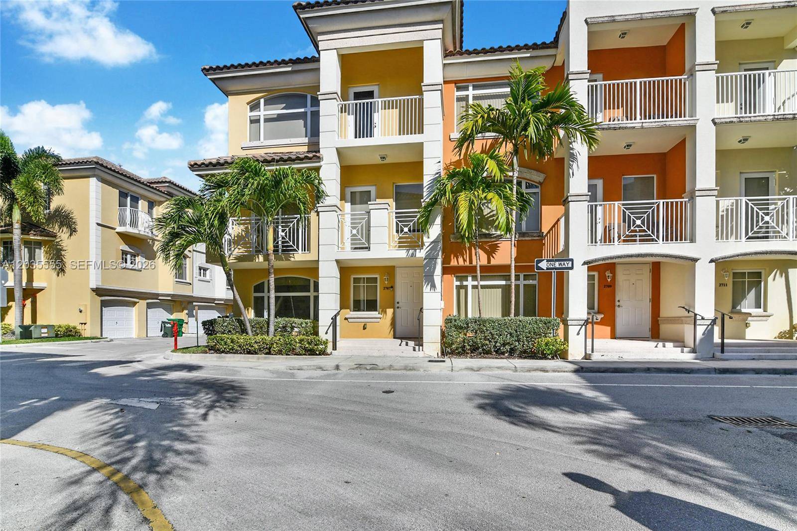 2707 NE 184th TerAventura - picture
