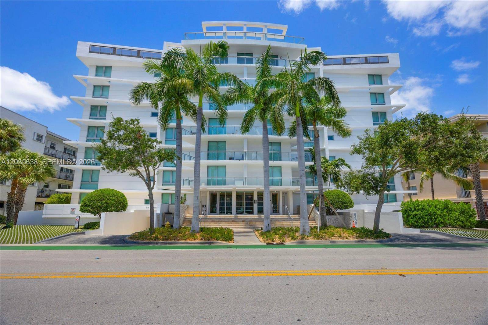 9400 W Bay Harbor DrBay Harbor Islands - Condo 5+ Stories,Condo condo unit 101 - picture