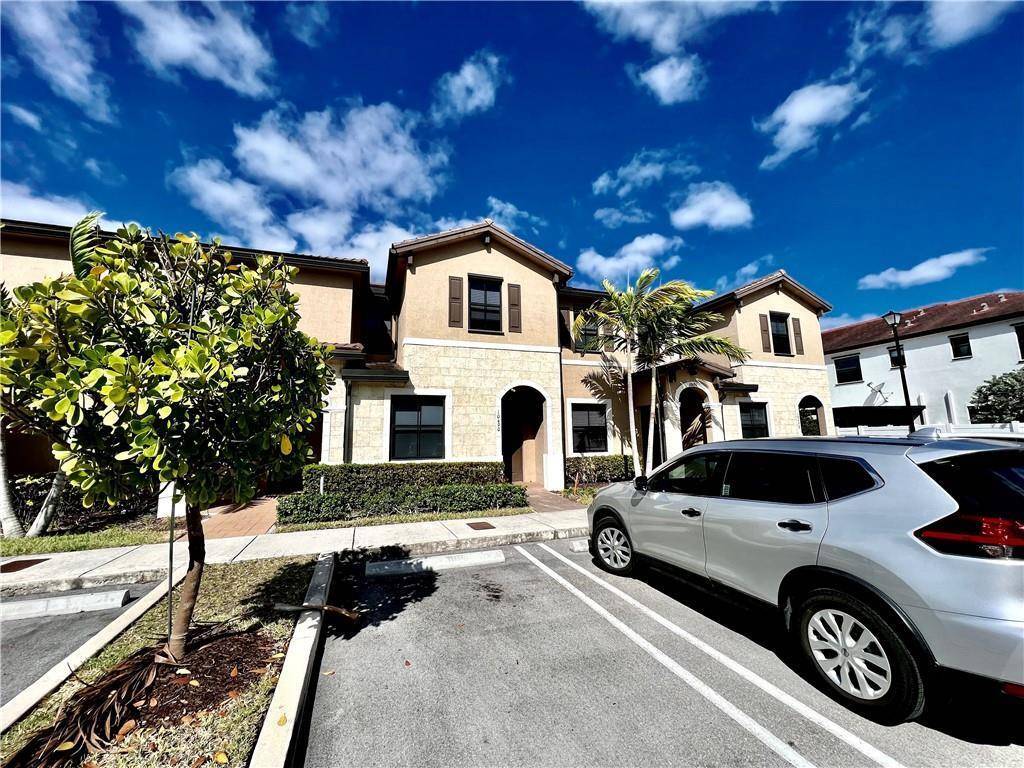 10490 W 33rdHialeah - picture