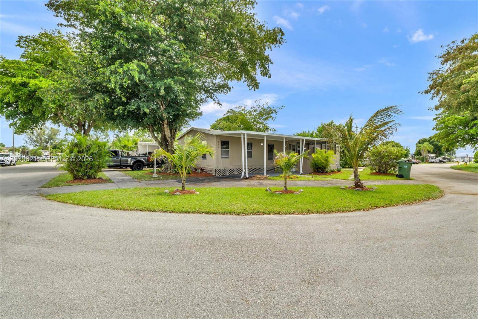 710 NW 217th WayPembroke Pines - picture
